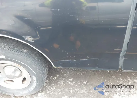 2000 Ford F-150 Work Series/Xl/Xlt из США, поврежденный, VIN 1FTZX1727YNB30615